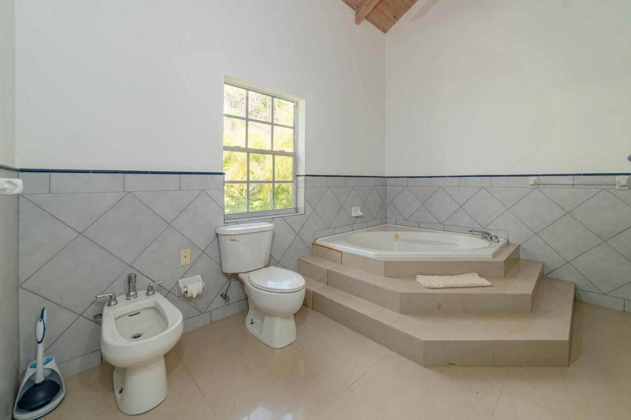 Cades Bay Fort Shelley מראה חיצוני תמונה